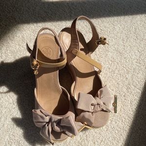 Tory Wedges